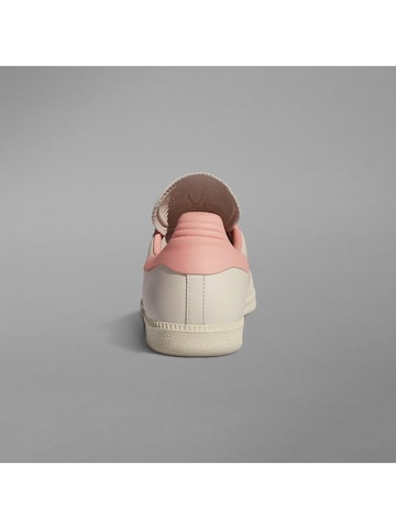 ADIDAS - Calzado deportivo en beige