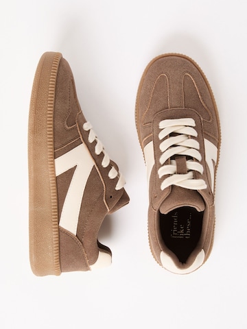Friends Like These Tenisky – hnědá