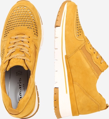 Sneaker bassa di Tamaris Pure Relax in giallo