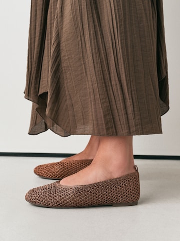 Next - Sabrina 'Forever Comfort' em bronze