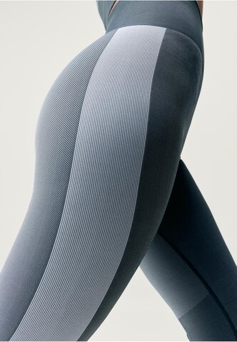 Born Living Yoga Skinny Sporthose 'Athena' in Blau