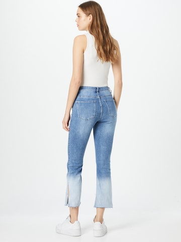 Hailys Bootcut Jeans 'Carry' in Blauw