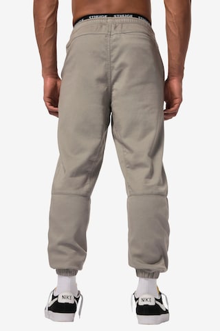 Regular Pantalon STHUGE en gris