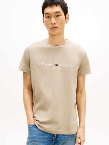 TOMMY HILFIGER Regular fit T-shirt i grön: framsida