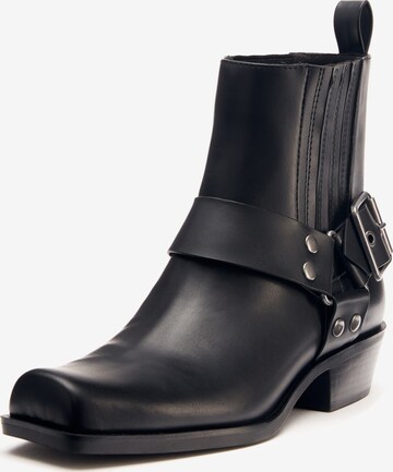 Pull&Bear Boots in Black: front