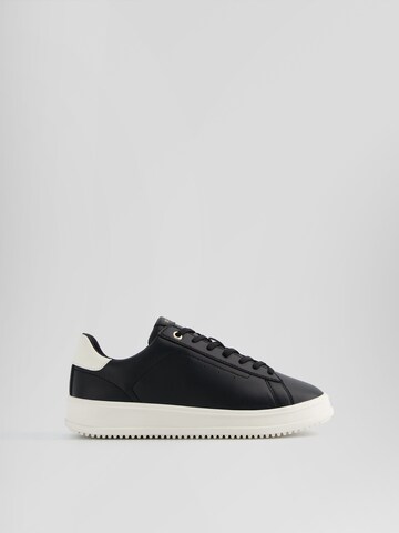 Bershka Sneaker in Schwarz