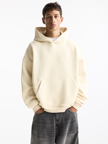 Pull&Bear Sweatshirt in White: front