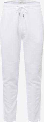 Abercrombie & Fitch Дънки Tapered Leg Панталон в бяло: отпред