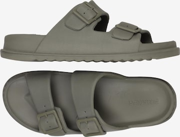 Pull&Bear Sandalen 40 in Grau: Vorderseite