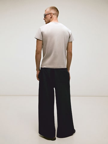 Bershka Baggy Élére vasalt nadrágok - kék