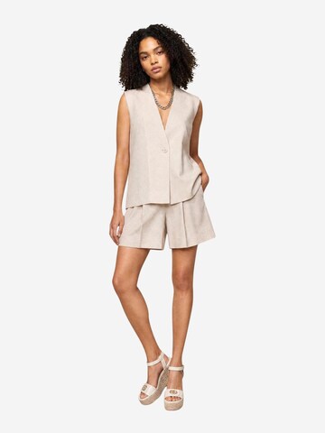 Tailleur 'Shorts Viscosa Lino Pieghe 25009' di I AM in beige