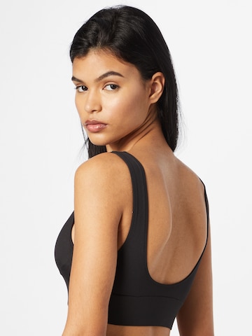 Calvin Klein Swimwear Trojúhelníková Horní díl plavek – černá