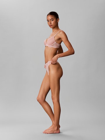 Classique Soutien-gorge 'Perfectly Fit' Calvin Klein en rose