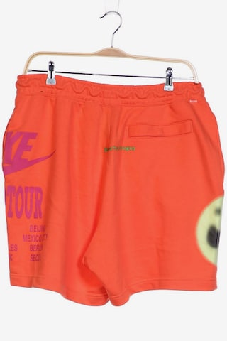 NIKE Shorts 35-36 in Orange