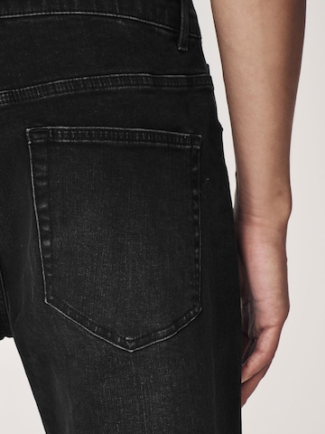 Next Tapered Jeans in Zwart