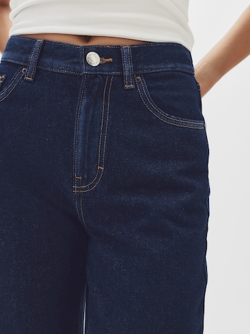 Pull&Bear Tapered Jeans in Blue