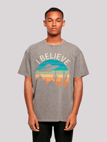 T-Shirt 'I Believe UFO Alien Sonnenuntergang' F4NT4STIC en gris : devant