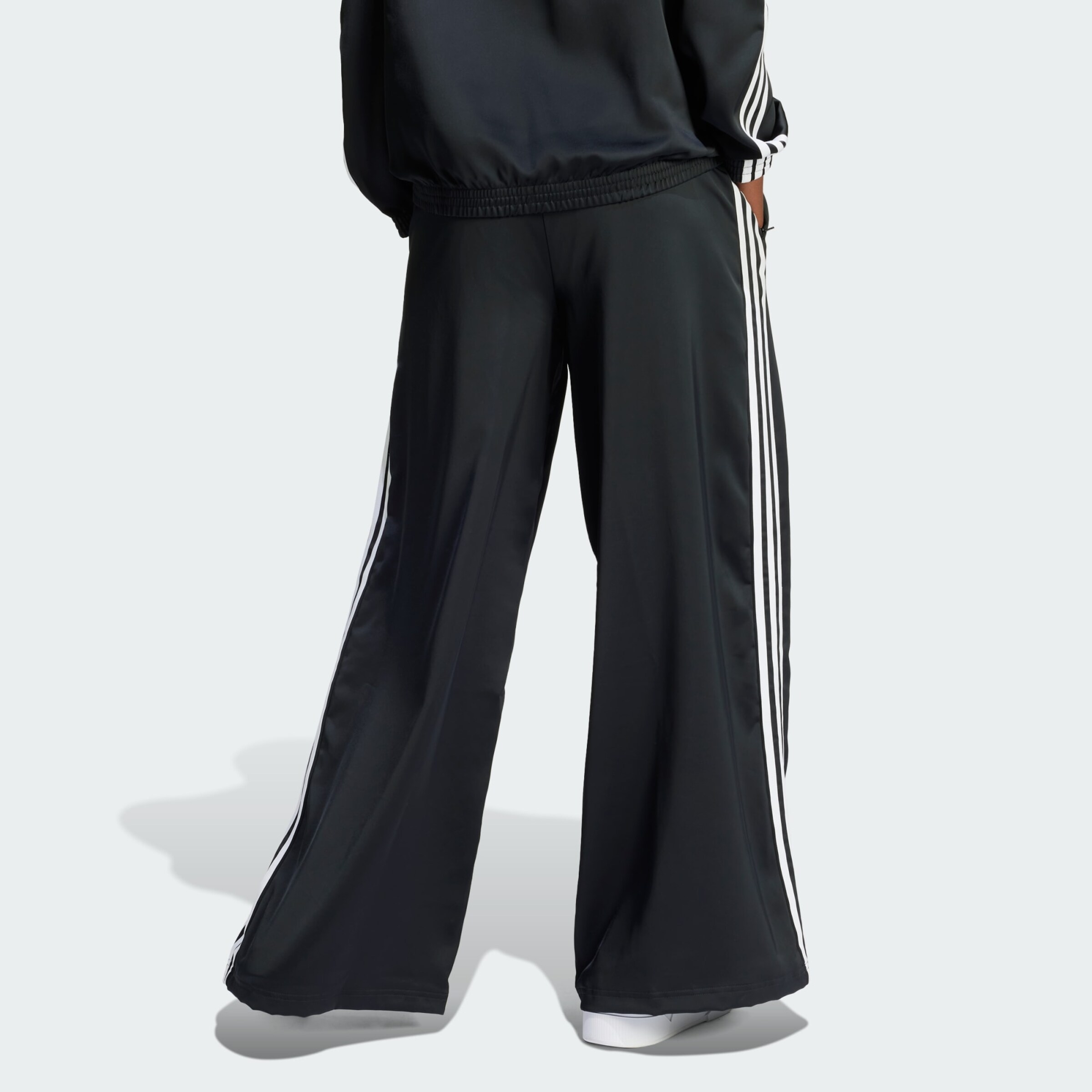 ADIDAS ORIGINALS Wide leg Trousers in Black ABOUT YOU