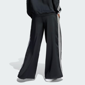 ADIDAS ORIGINALS - Loosefit Calças em preto