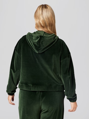 Veste de survêtement 'Cassia' A LOT LESS en vert