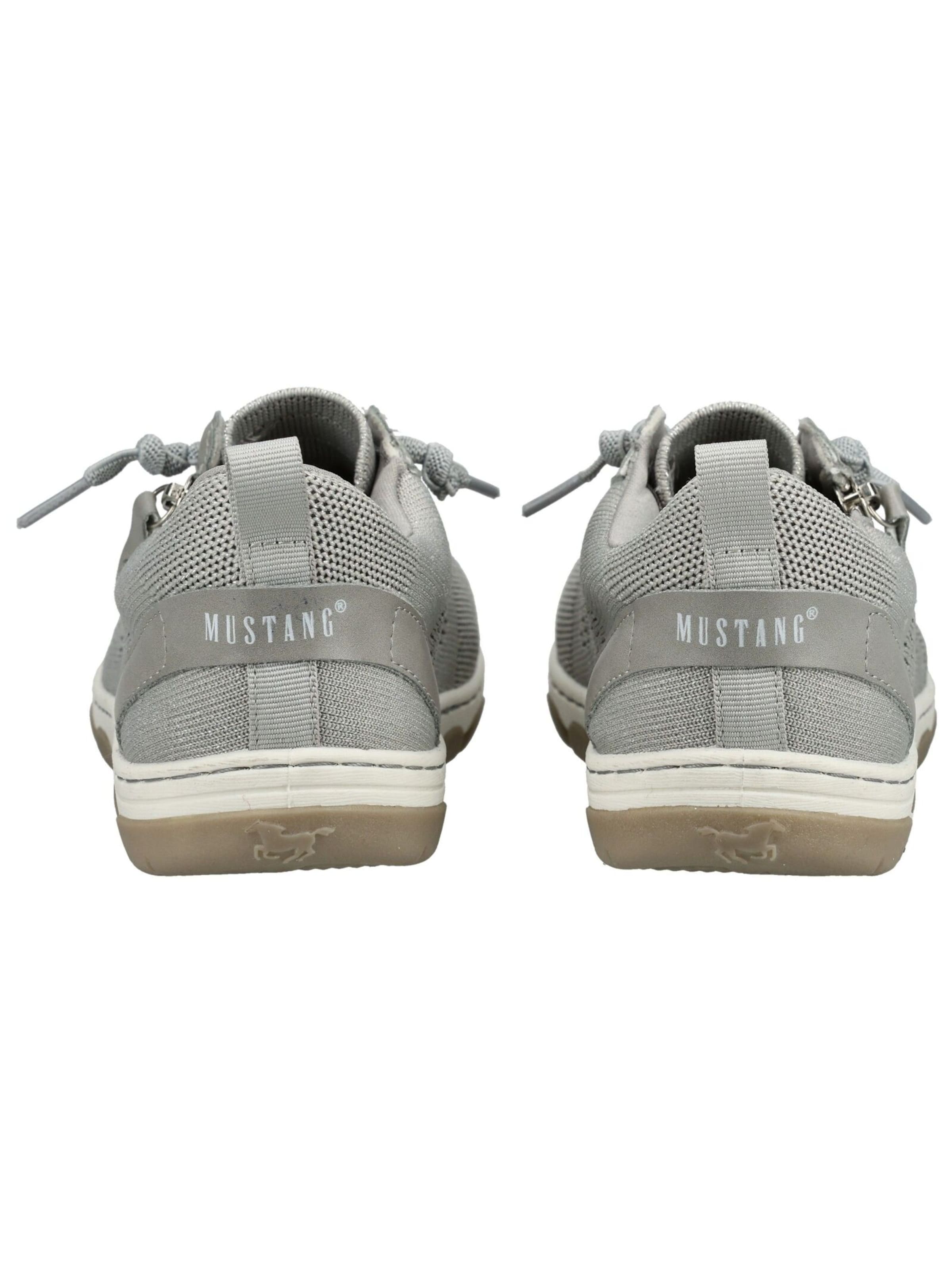 Sneaker bassa di MUSTANG in grigio