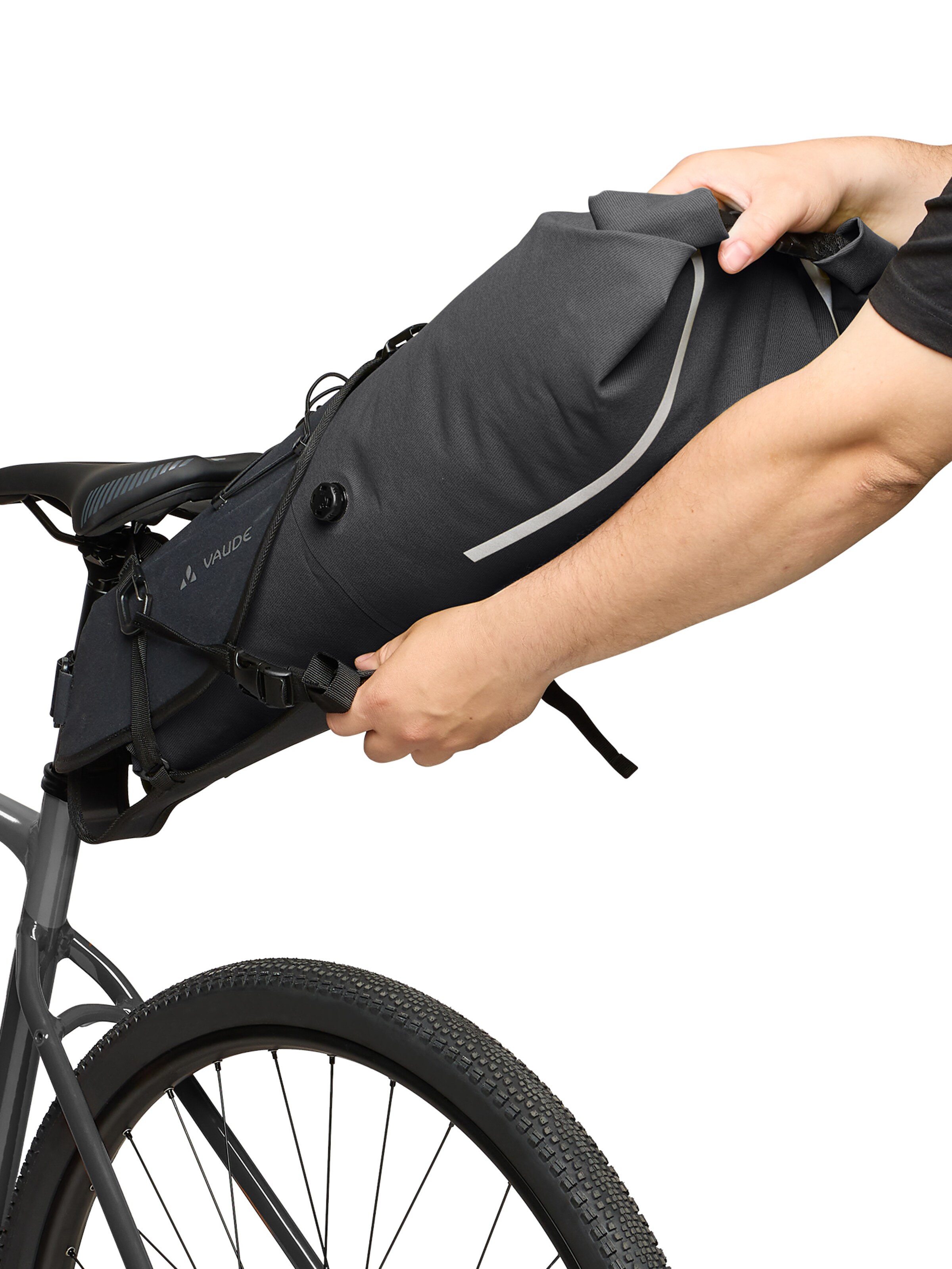 VAUDE Sports bag 'Trailsaddle Cage' in Black