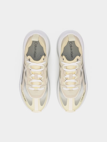 balta Calvin Klein Sportbačiai be auliuko 'CHUNKY RUN CKSTRIPE LUP TRAN RIP'