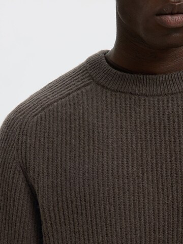 Pullover di SELECTED in marrone