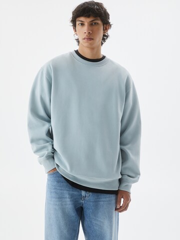 Pull&Bear Sweatshirt in Blauw: voorkant