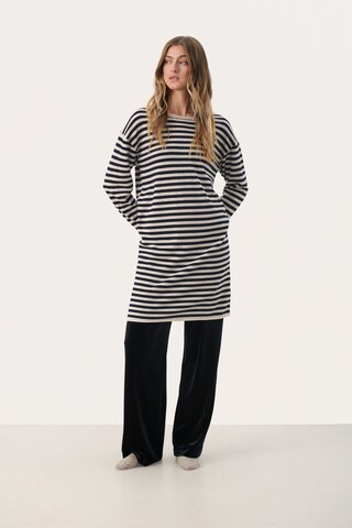 Robe 'Merima' Part Two en beige