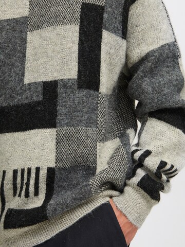 !Solid Sweater 'Hamdan' in Grey