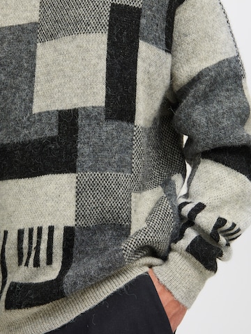 !Solid Sweater 'Hamdan' in Grey