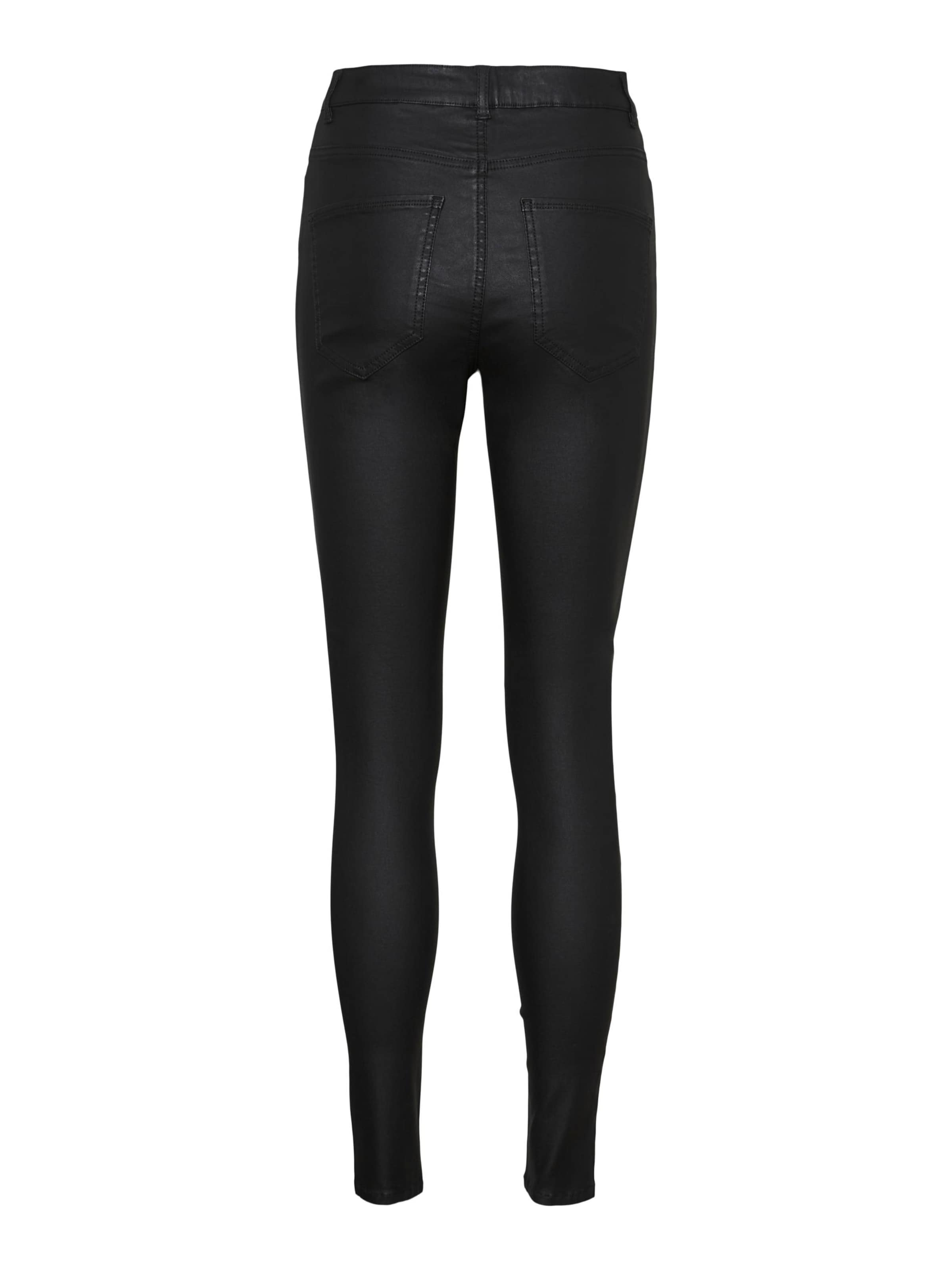 VERO MODA Skinny Nadrág 'Sophia' - fekete