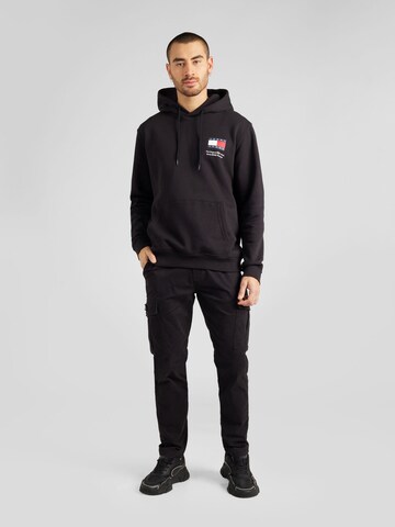 Tommy Jeans Sweatshirt 'Essential' in Schwarz