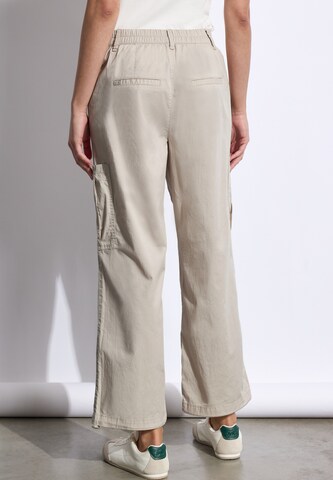 Street One Studio Regular Straight Leg Papertouch Hose in Beige