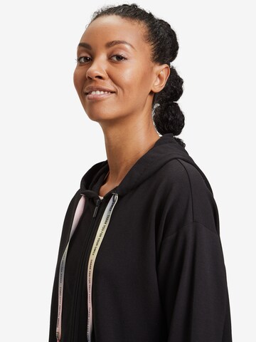 Betty Barclay Sweatjacke mit Kapuze in Schwarz