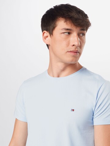 TOMMY HILFIGER - Ajuste estrecho Camiseta en azul