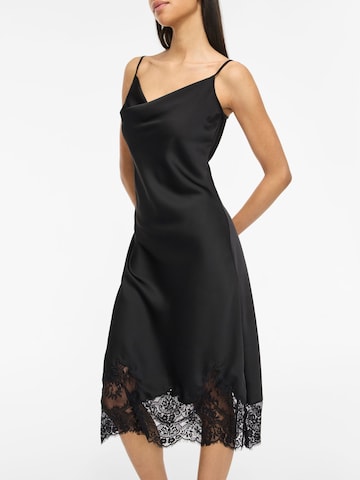 Robe de soirée 'VISabel' VILA en noir
