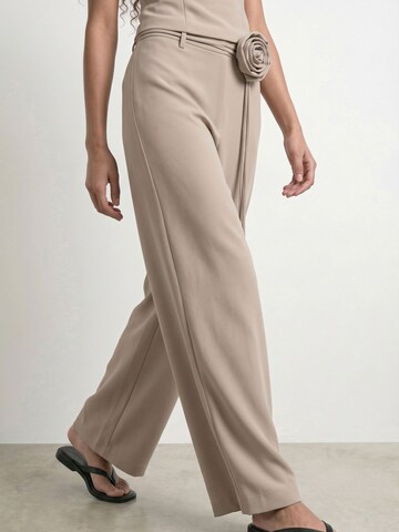 Wide leg Pantaloni 'Clara' di HYPEDROP in beige: frontale