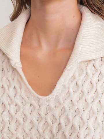 Pullover di MixRay in bianco