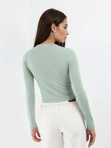 Busem - Camisa em verde