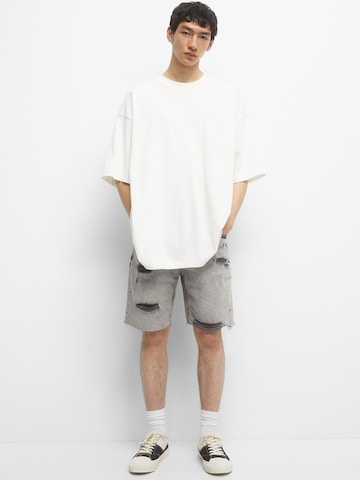 Pull&Bear Regular Shorts in Grau