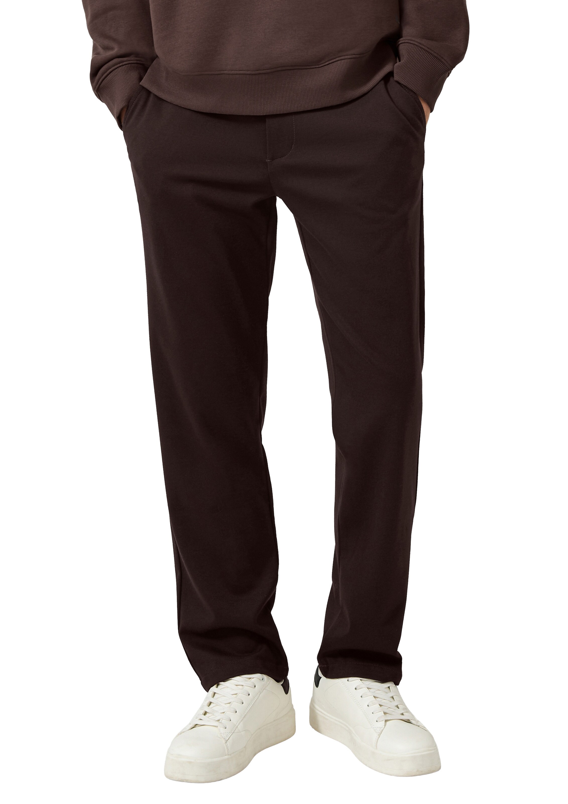 Regular Pantalon chino QS en marron : devant