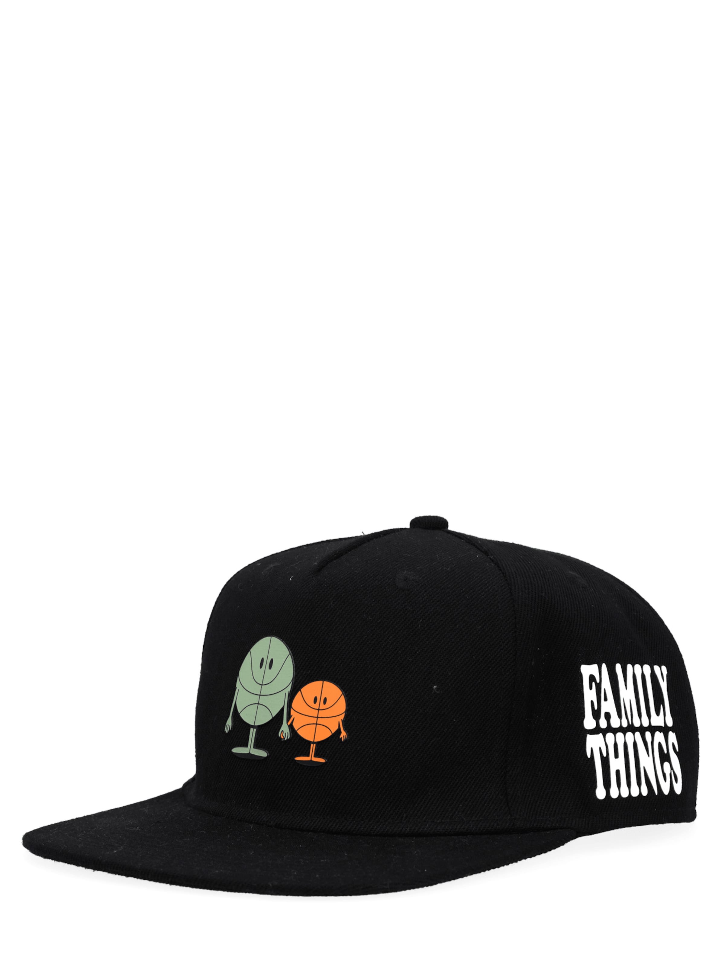 FC BAYERN MÜNCHEN Cap 'Family Things' in Black: front