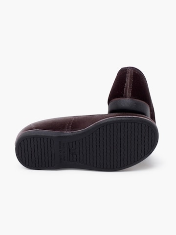 Pisamonas - Bailarina en gris