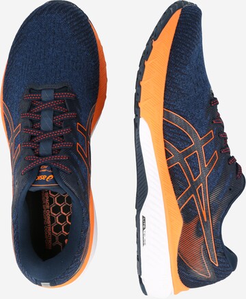 ASICS Laufschuh in Blau