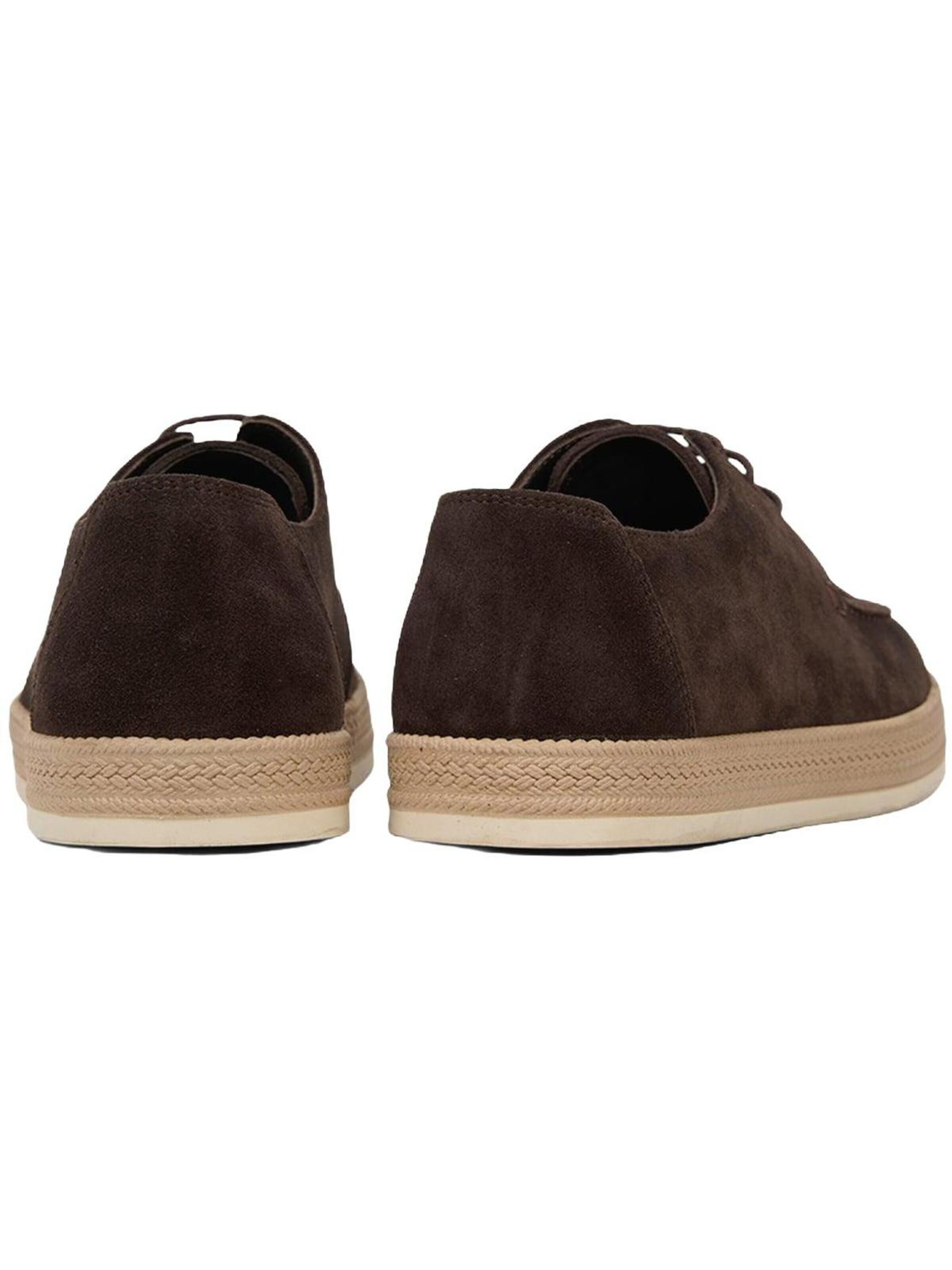 Chaussure basse 'Lässige Spitze' Desa en marron
