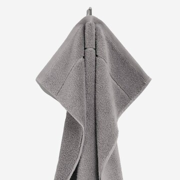 GANT Towel in Grey