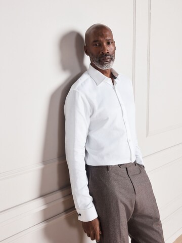 Next Slim Fit Hemd in Weiß