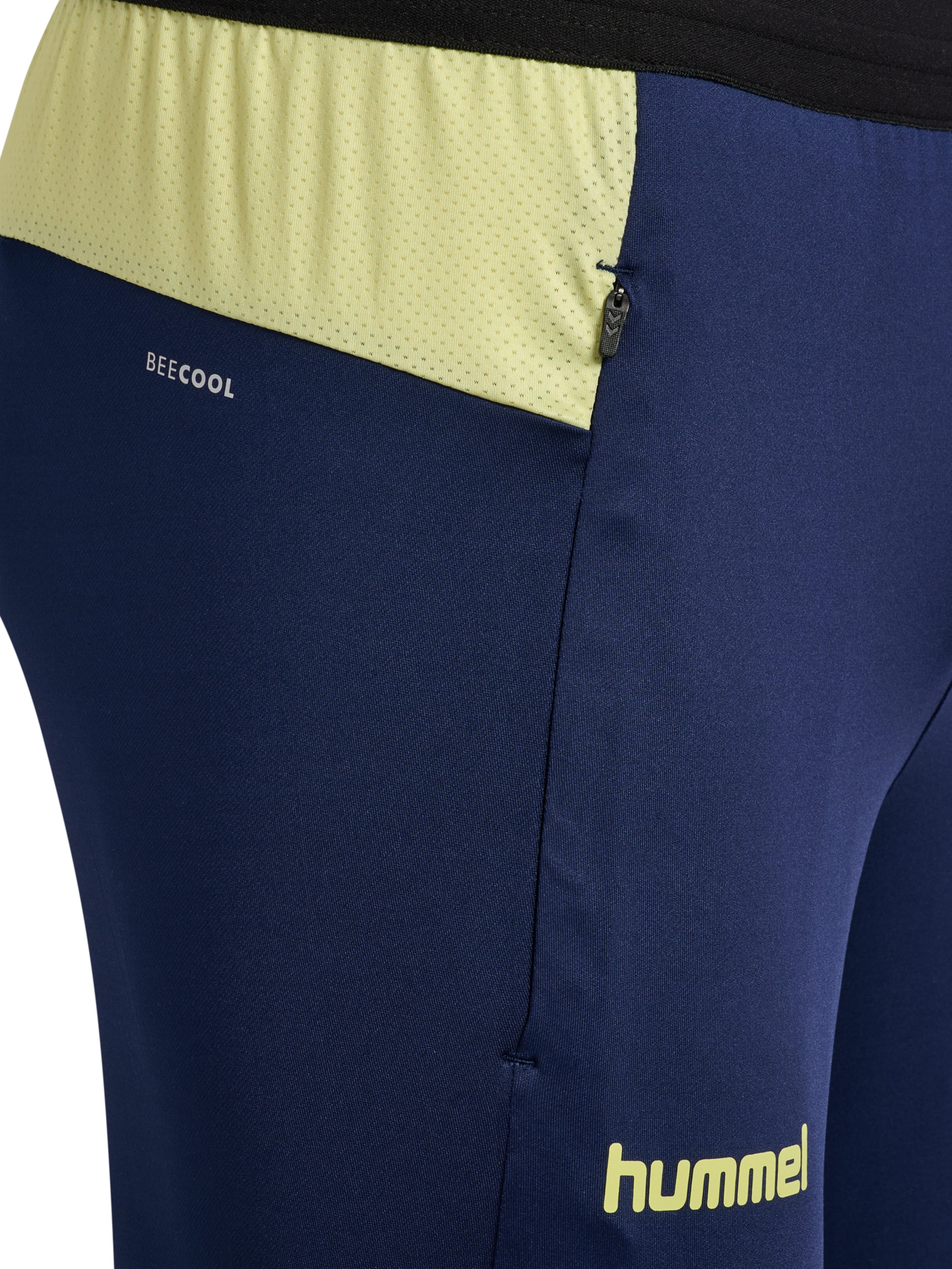 Hummel Regular Sports trousers in Green
